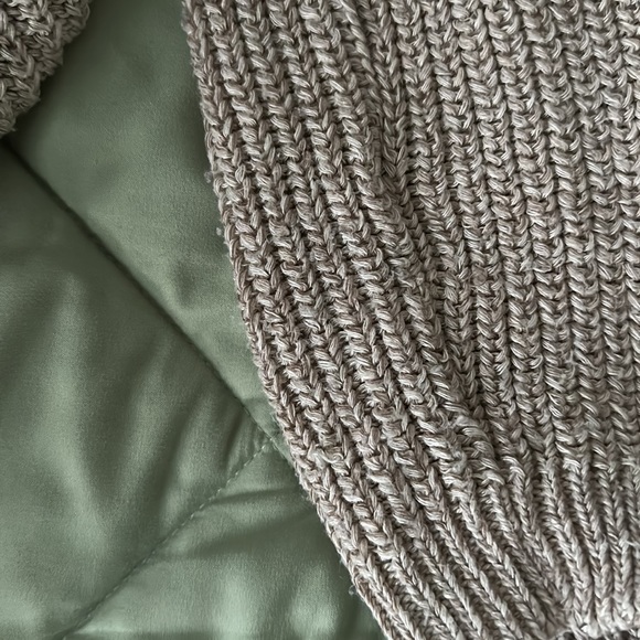 express partially open back sweater - Picture 5 of 7